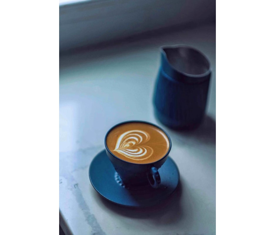 Leiteira WPM #06 Bico Redondo Laranja S/ Alça C/ Capa 450ml
