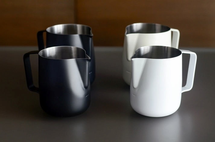 Milk Pitcher WPM #30 Competition Preto 600ml - Pasquali Máquinas